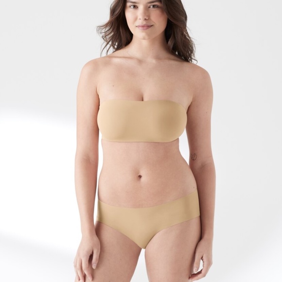 True Body Convertible Bandeau Bra - Picture 8 of 10